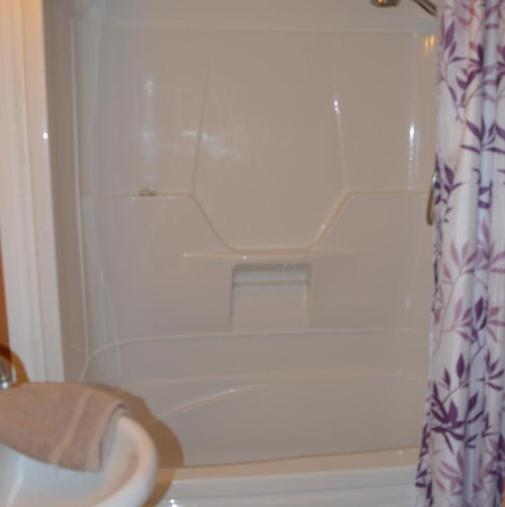 Photo of Bathroom in Iroquois