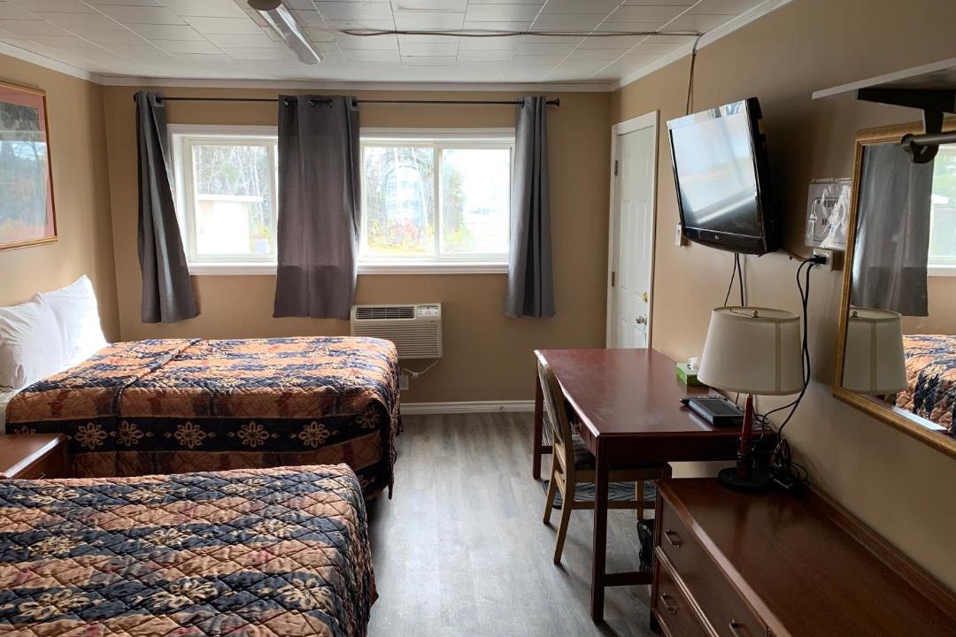 Photo of Bedroom in Lively