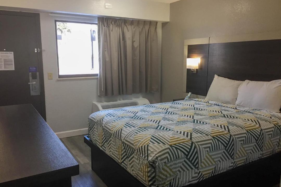 Photo of Bedroom in Burnsville