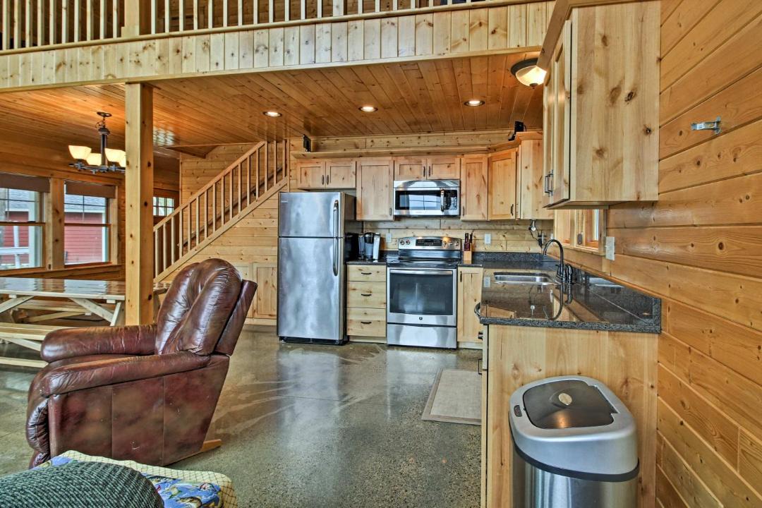 Photo of Kitchen in Federal Dam