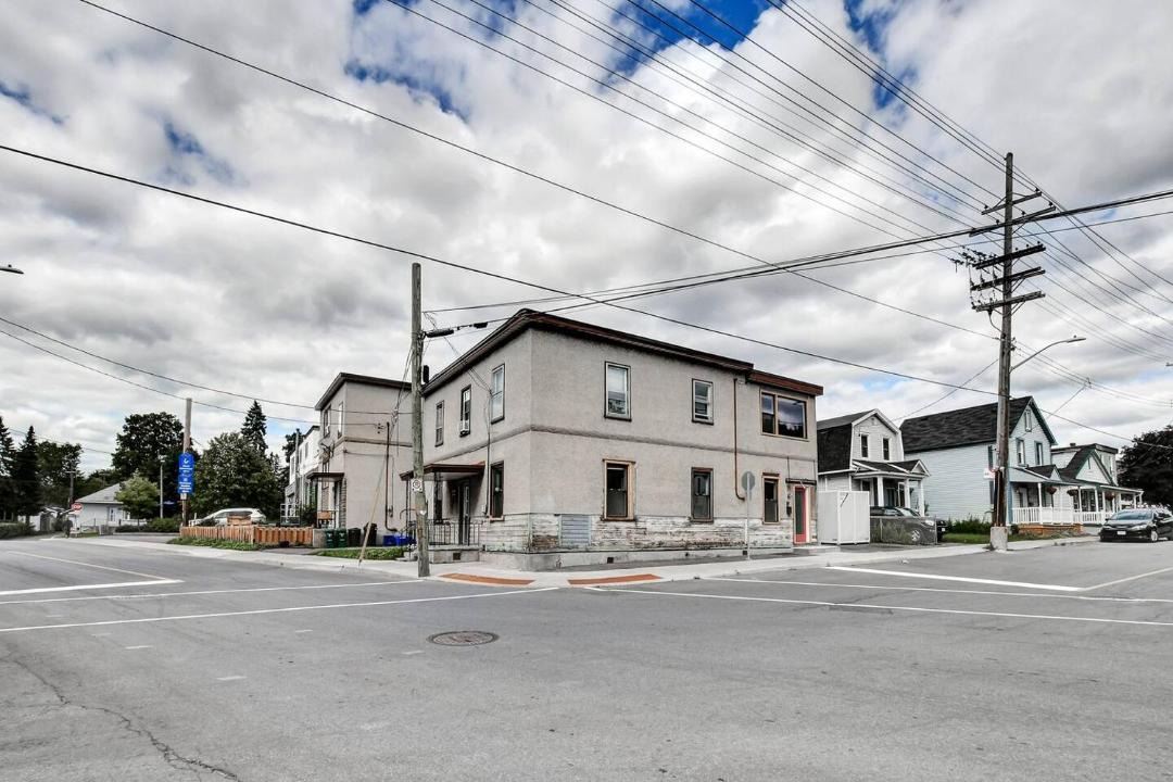 Photo of Buildings in Vanier North