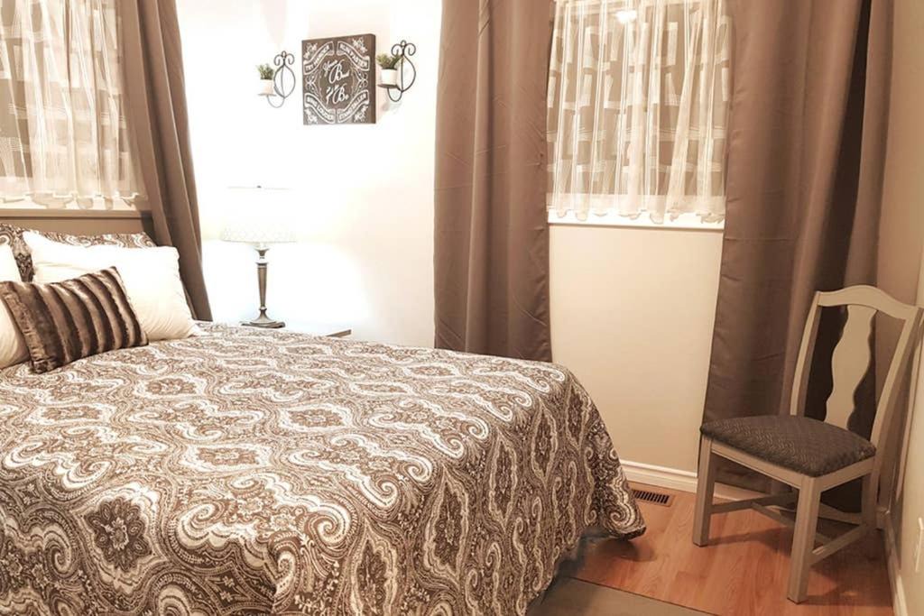 Photo of Bedroom in Sarnia