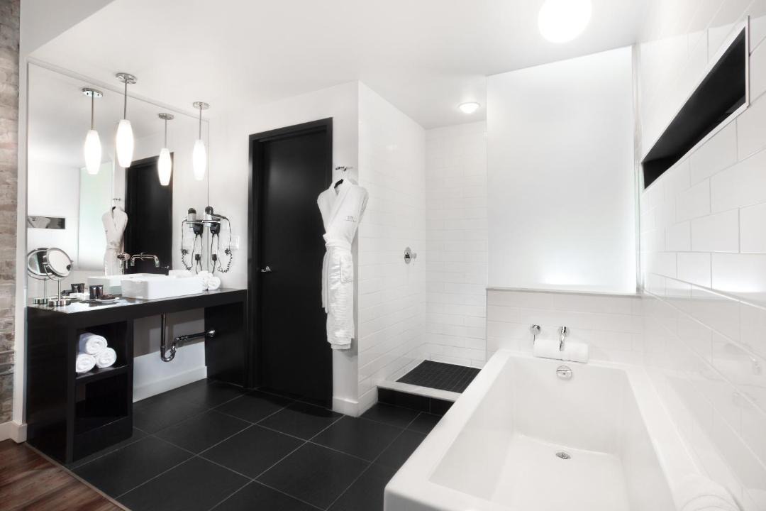 Photo of Bathroom in Downtown London