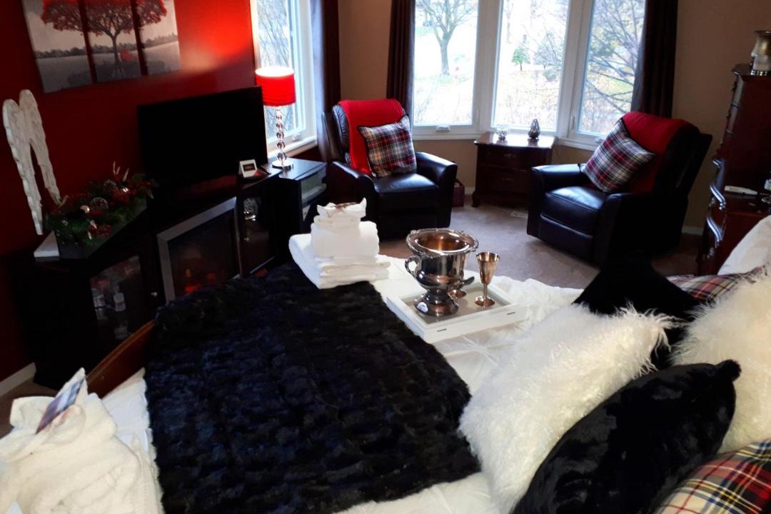Photo of Livingroom in Ajax