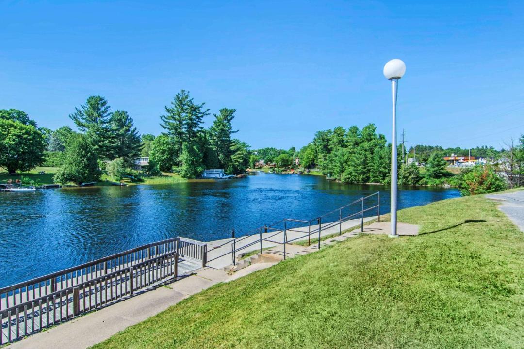 Photo of Others in Bracebridge