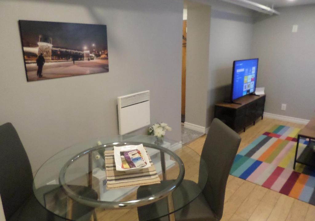 Photo of Livingroom in Centretown