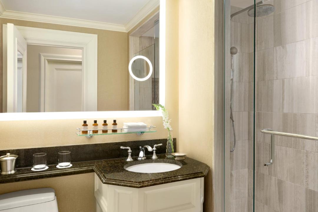 Photo of Bathroom in Byward Market - Parliament Hill