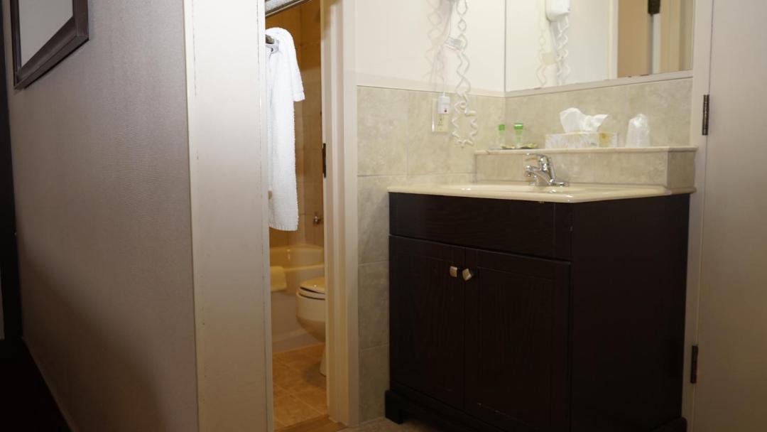 Photo of Bathroom in Morrisburg