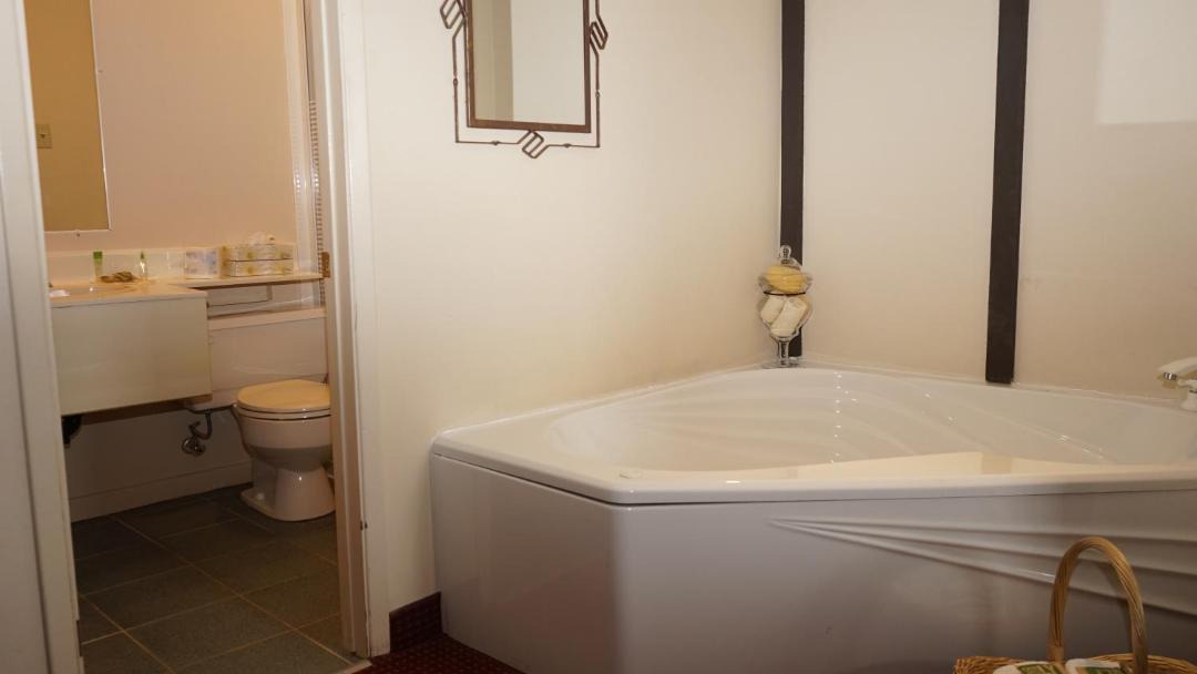 Photo of Bathroom in Morrisburg