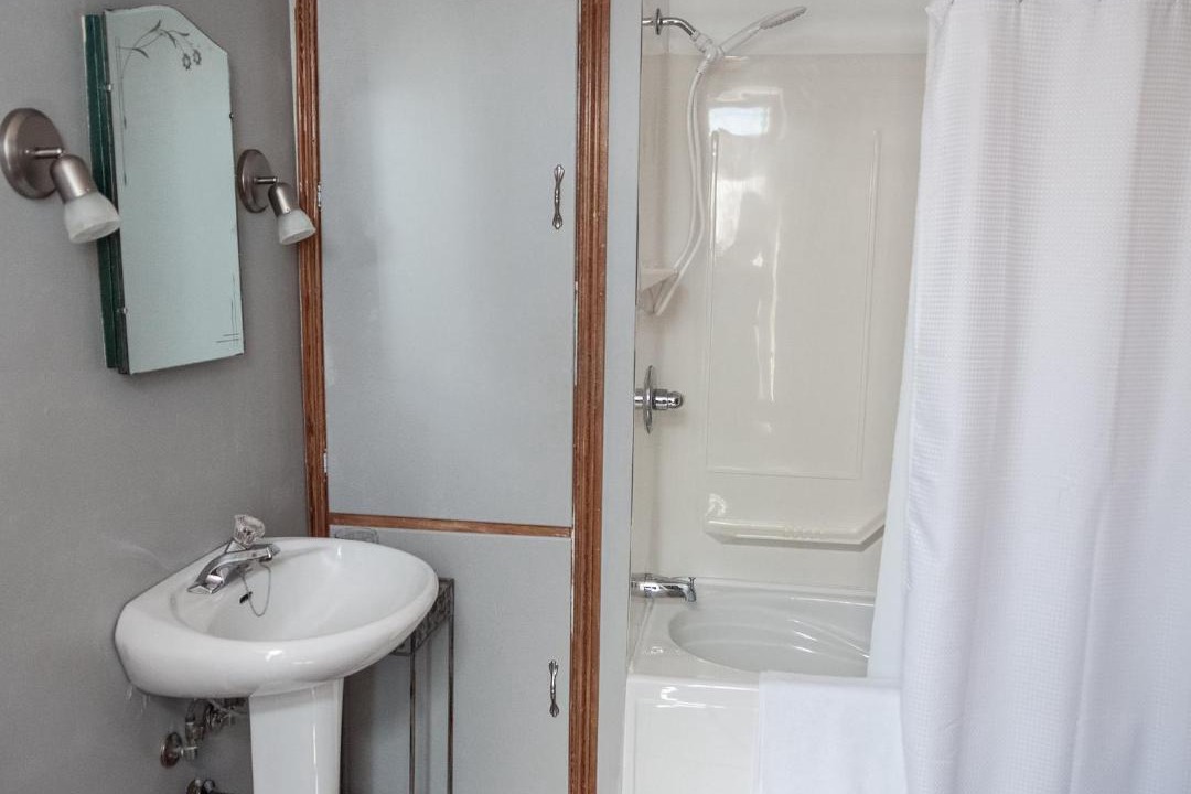 Photo of Bathroom in Simcoe