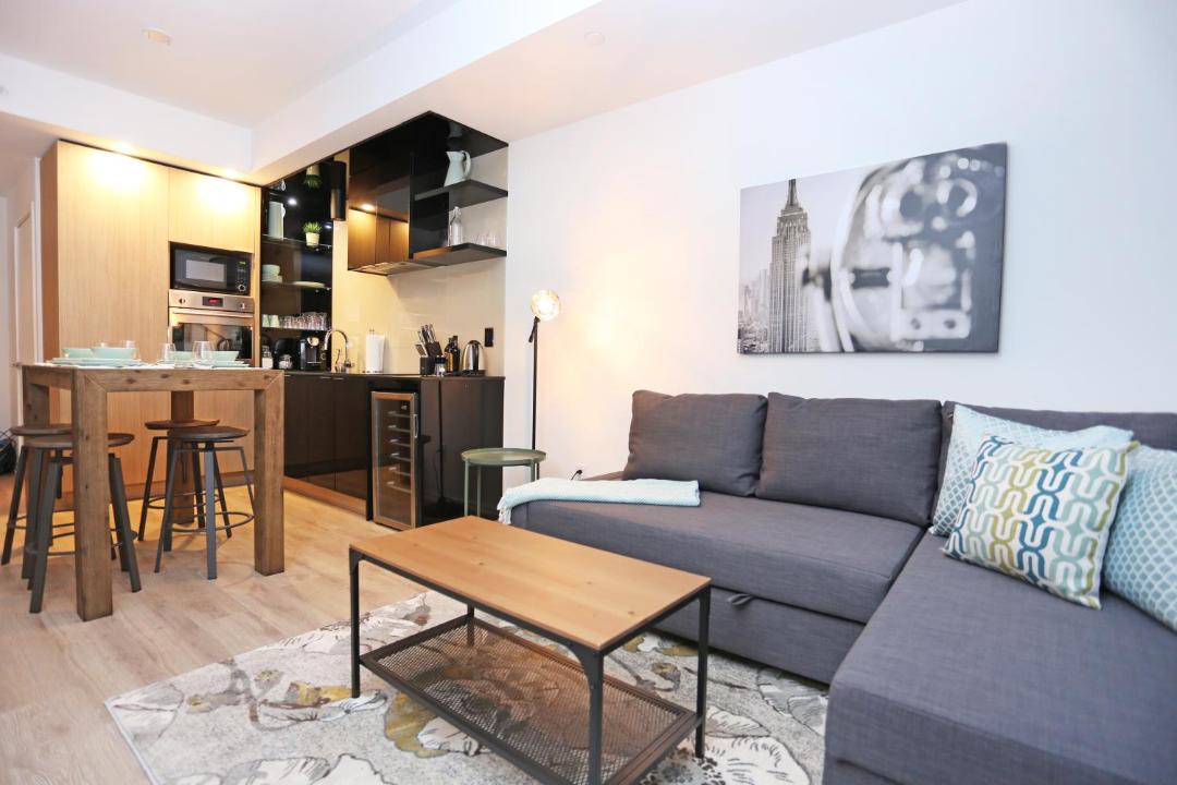 Photo of Livingroom in Financial District