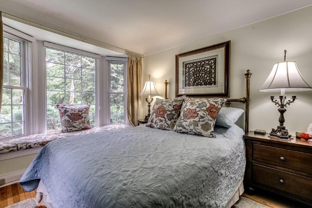 Photo of Bedroom in Port Dover
