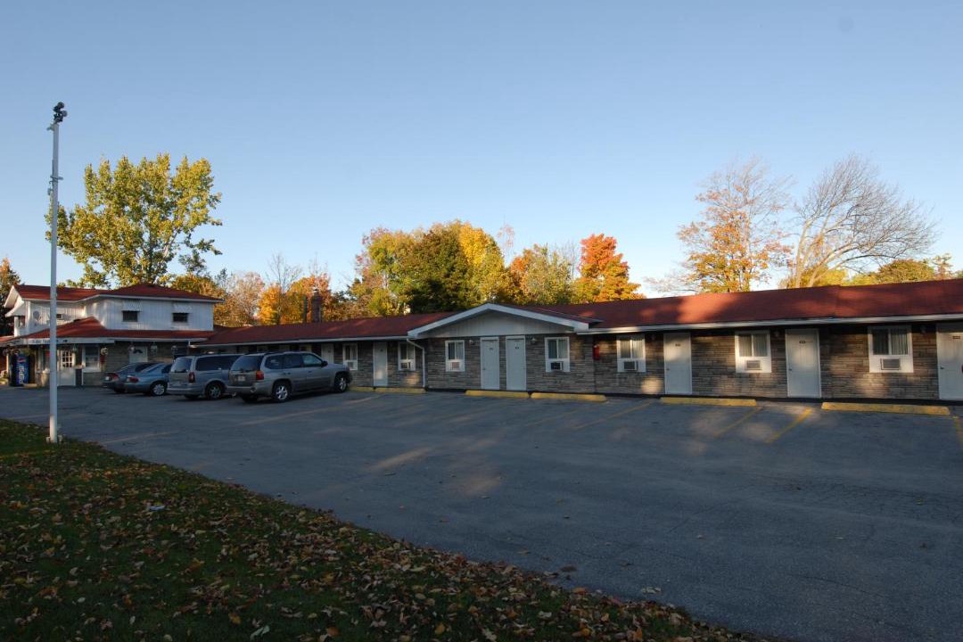 Photo of Buildings in Orillia