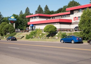 Days Inn by Wyndham Duluth Lakewalk