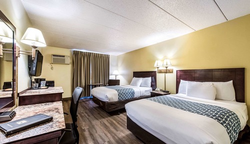 Standard Room, 2 Double Beds, Non Smoking