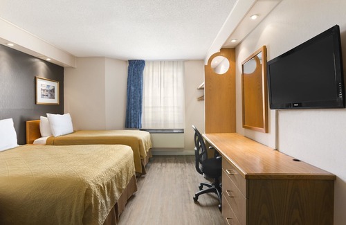 Brockville Hotel | Travelodge by Wyndham Brockville