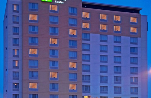 Richmond Hill Hotel | Holiday Inn Express Hotel & Suites Toronto - Markham, an Ihg Hotel