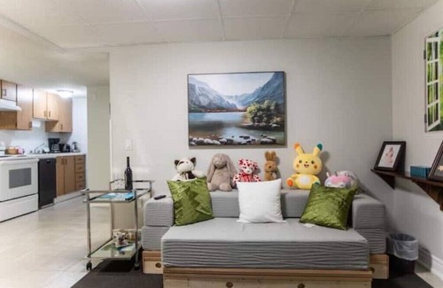 Kawartha Lakes Apartment | Country retreat- Tree farm stay