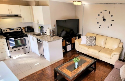 Old Toronto Apartment | Classy Industrial Venue ◈ Prime Location & Parking