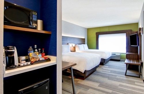 Richmond Hill Hotel | Holiday Inn Express Hotel & Suites Toronto - Markham, an Ihg Hotel
