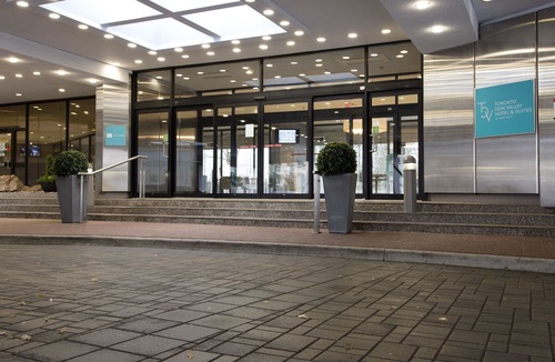 Wynford-Concorde Hotel | Toronto Don Valley Hotel and Suites