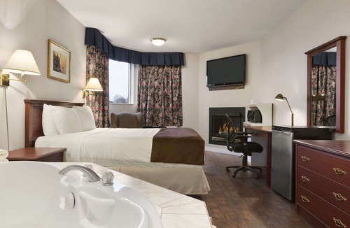 Brockville Hotel | Days Inn by Wyndham Brockville