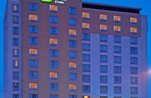 Richmond Hill Hotel | Holiday Inn Express Hotel & Suites Toronto - Markham, an Ihg Hotel