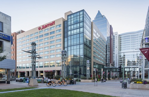 Downtown Hotel | Rochester Marriott Mayo Clinic Area