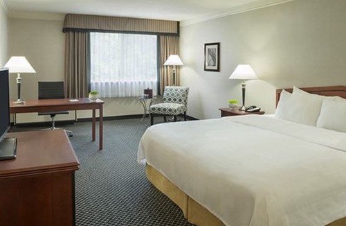 Wynford-Concorde Hotel | Toronto Don Valley Hotel and Suites