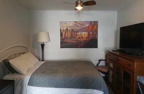 Vanier North Apartment | Downtown apartment