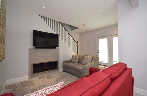 Cobourg Cabin | Welcome to our charming 2-bedroom, 1-bathroom home in the heart of downtown Cobourg