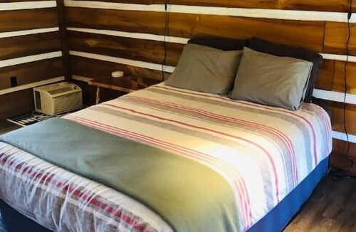 Clarington Cabin | The Dreamers Cabin at Dare2Dream Farm