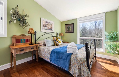 Jones Falls House | Family Friendly Waterfront Cottage
