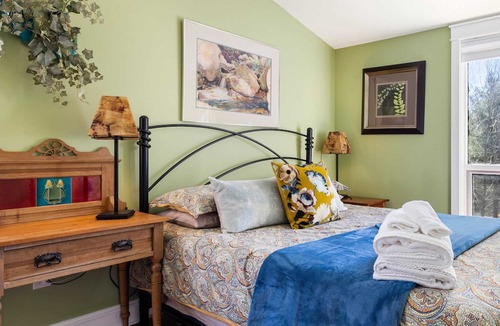 Jones Falls House | Family Friendly Waterfront Cottage