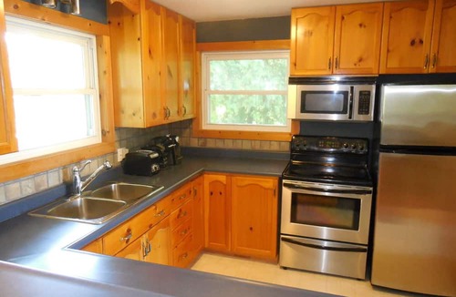 Pefferlaw Cottage | RELAXATION PARADISE BY THE RIVER