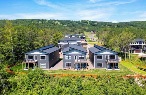 Duluth Apartment | RiverWest Waterside - Beautiful 2 BR pet friendly home at the base of Spirit Mtn.
