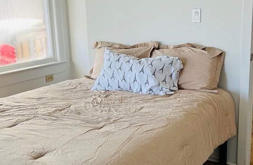 Central Elgin Cottage | Tranquil Coastal Escape - Minutes to the Beach!