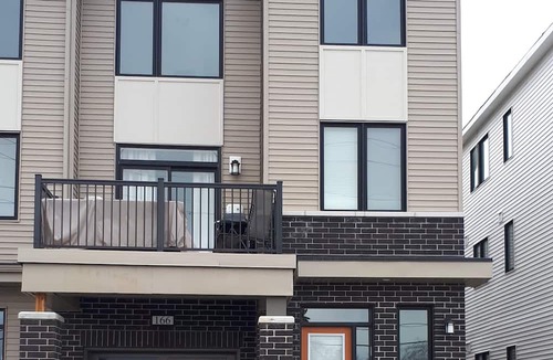 Ottawa Division House | Visiting Ottawa /Kanata/ Stittisville