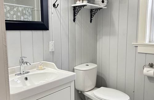 North Kawartha Cabin | Cozy Gateway on Eels Lake