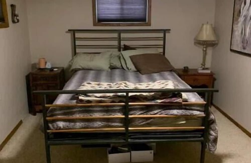Harris House | Cozy lake place close to the cities on Goose Lake