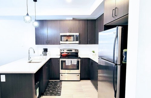 Ottawa Division House | New Build+PrimeTV+Movie+Games+Airport 10 mins