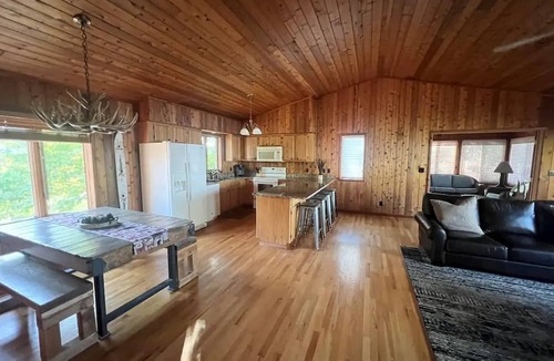Richville Cabin | Cozy Lakefront Home, 3Br/2Bth Dead Lake, MN