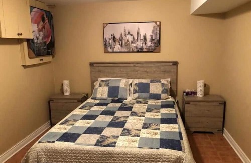 Central Erin Mills House | Center Erin Mills Apartment
