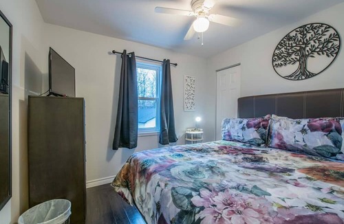 Smiths Falls House | Just 175 steps from the world famous Rideau Canal