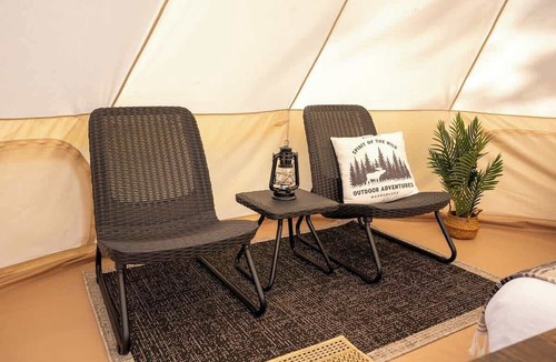 Miller Lake House | "Wanderer" tent near Tobermory