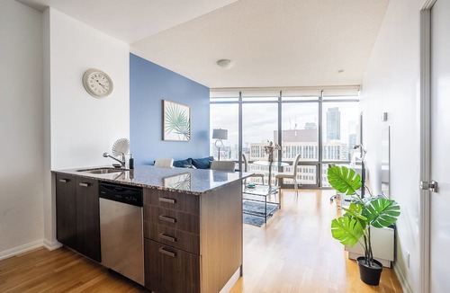 Bay Cloverhill Condo | GLOBALSTAY High Floor View Downtown Toronto
