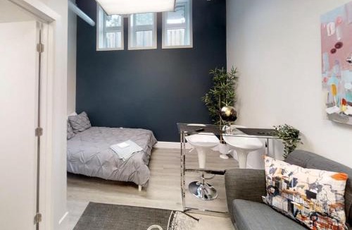 Sandy Hill Bed & Breakfast | Bachelor apartment in downtown