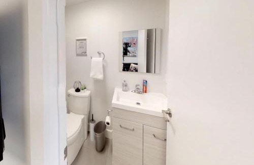 Sandy Hill Bed & Breakfast | Bachelor apartment in downtown