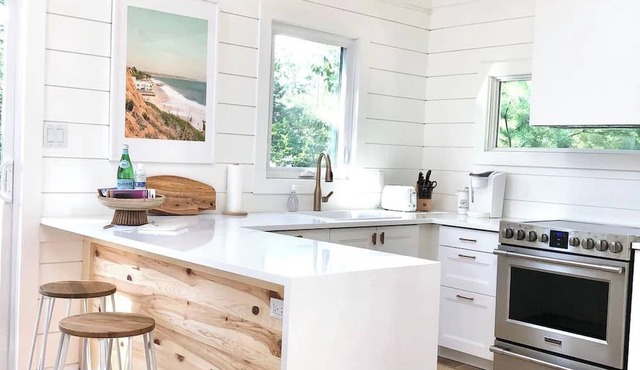 Grand Bend Hideaway with indoor and outdoor privacy and close to the Beach